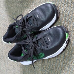 Under Armour Basketball Shoes